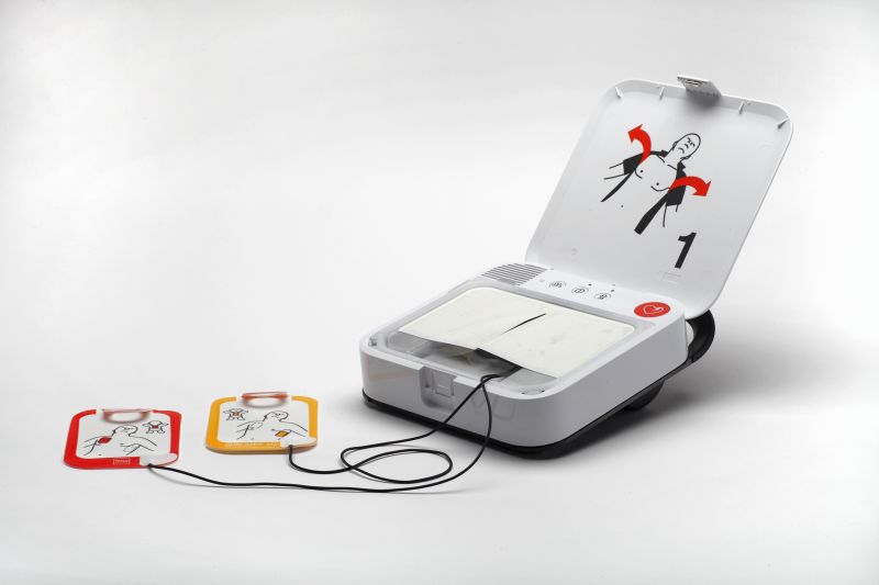 LIFEPAK CR2 Essential Fully Automatic Defibrillator